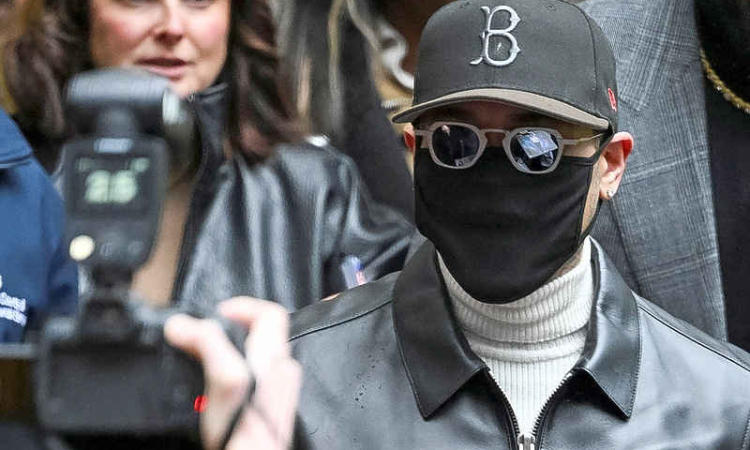 US singer Chris Brown spared  jail for UK nightclub attack
